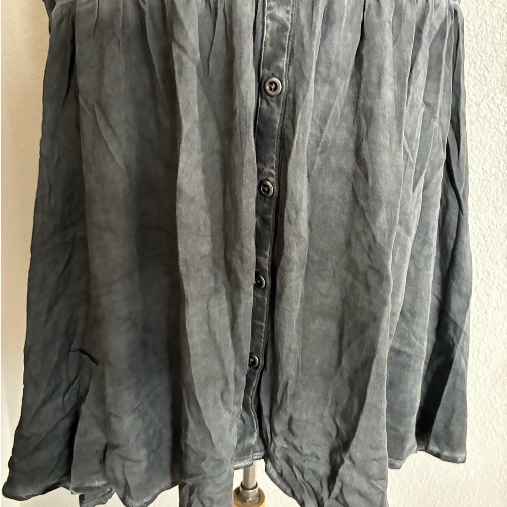 Torrid button down tank - Picture 4 of 6
